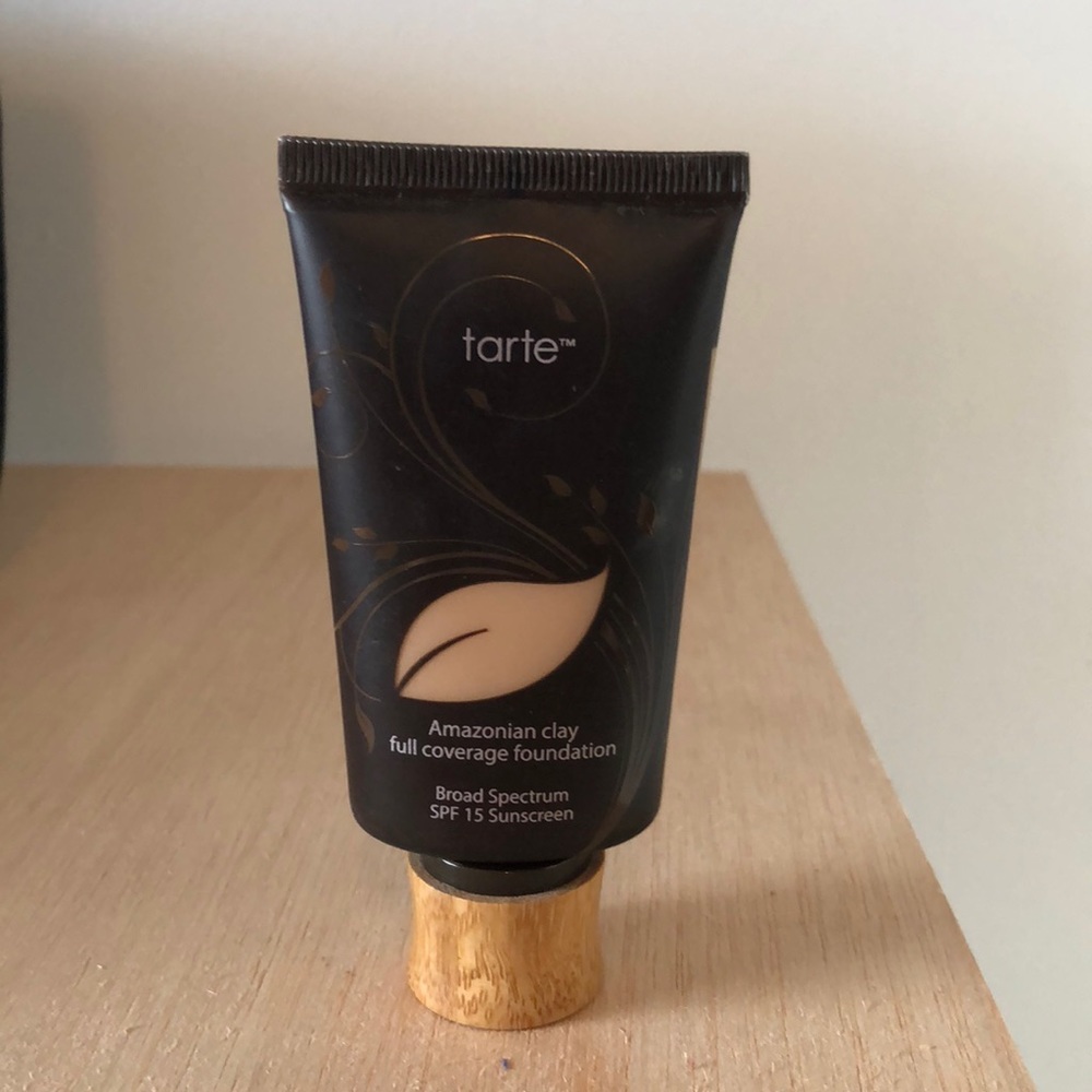 SALE❗️Tarte foundation medium sand